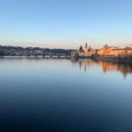 דירה Anenska By Charles Bridge 1 *