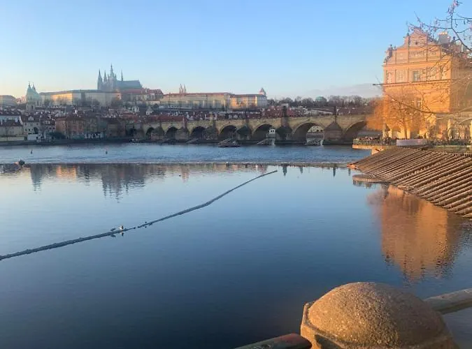 Anenska By Charles Bridge 1 Lägenhet Prag