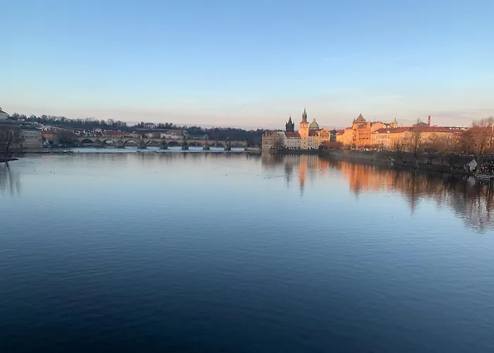 Lägenhet Anenska By Charles Bridge 1 *